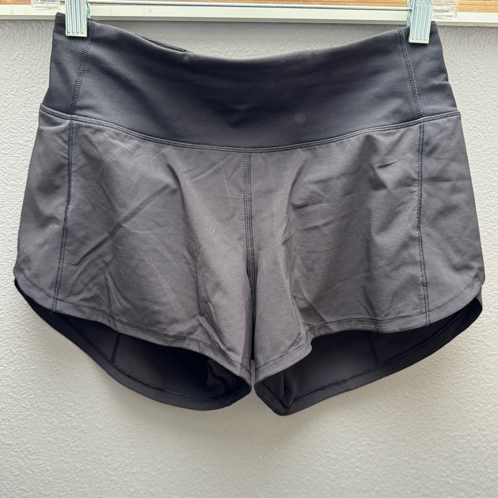 Lululemon Speed Up Short, Mid-Raise, 4” inseam, Size 4, Black - Like New!